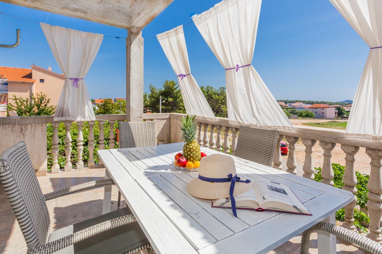 Apartment Klara Biograd Na Moru Exterior foto